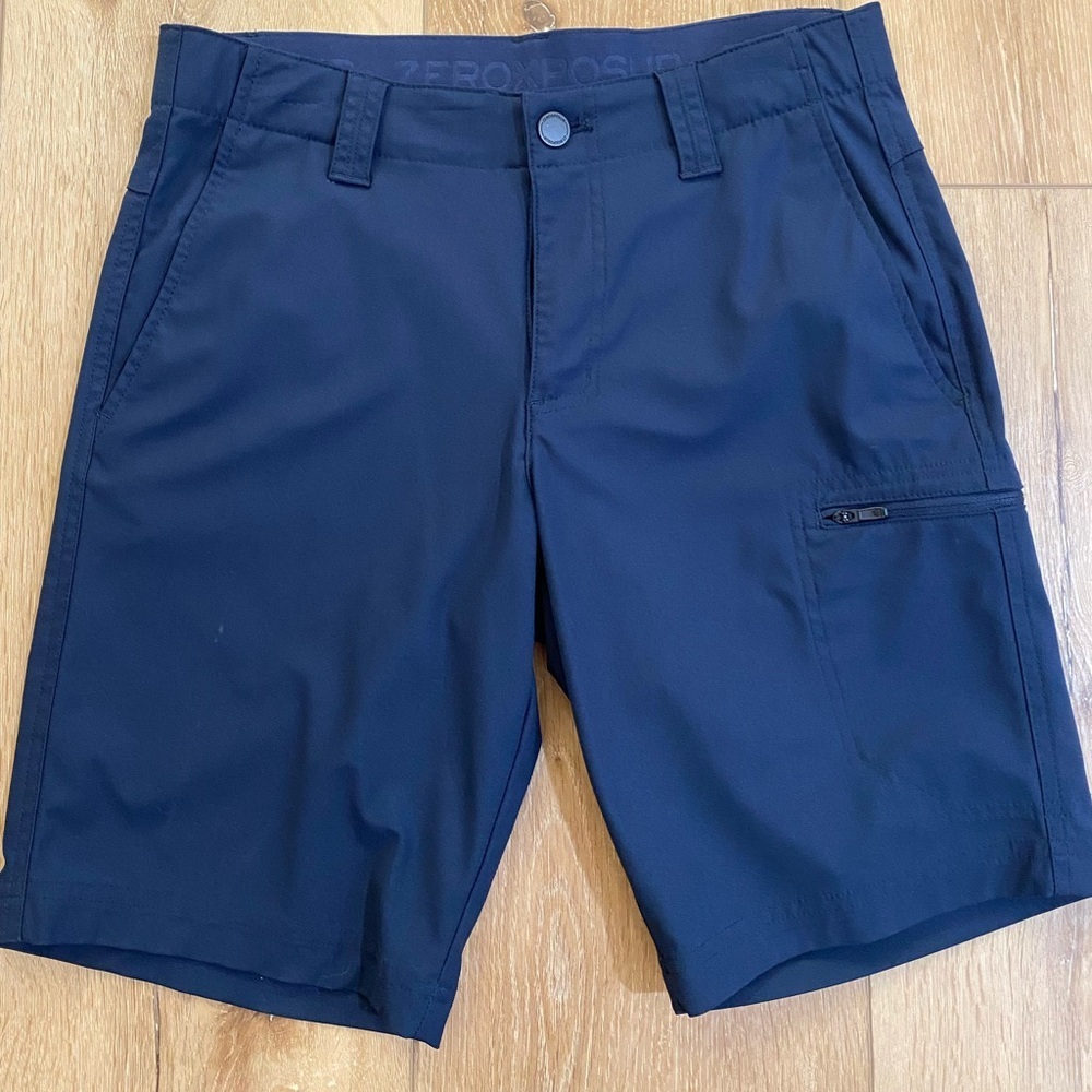 ZeroXposur Shorts Navy Blue Flat Front Travel Casual Athleisure Golf Size 30